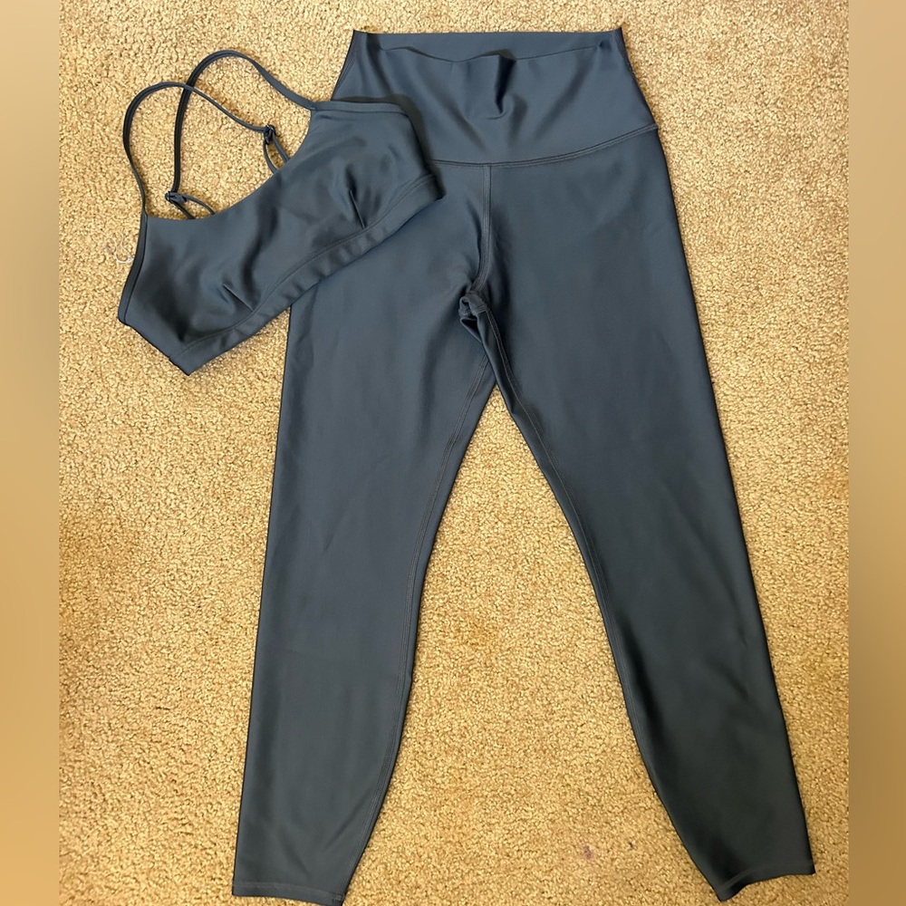 Alo Anthracite set M Airlift bra leggings